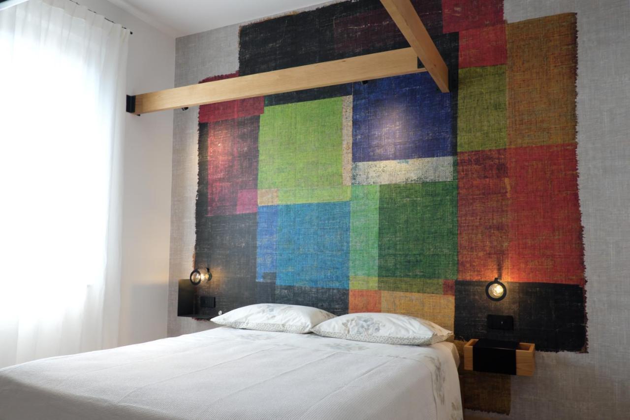 Invento Bnb Unconventional Maison Civitanova Marche Luaran gambar