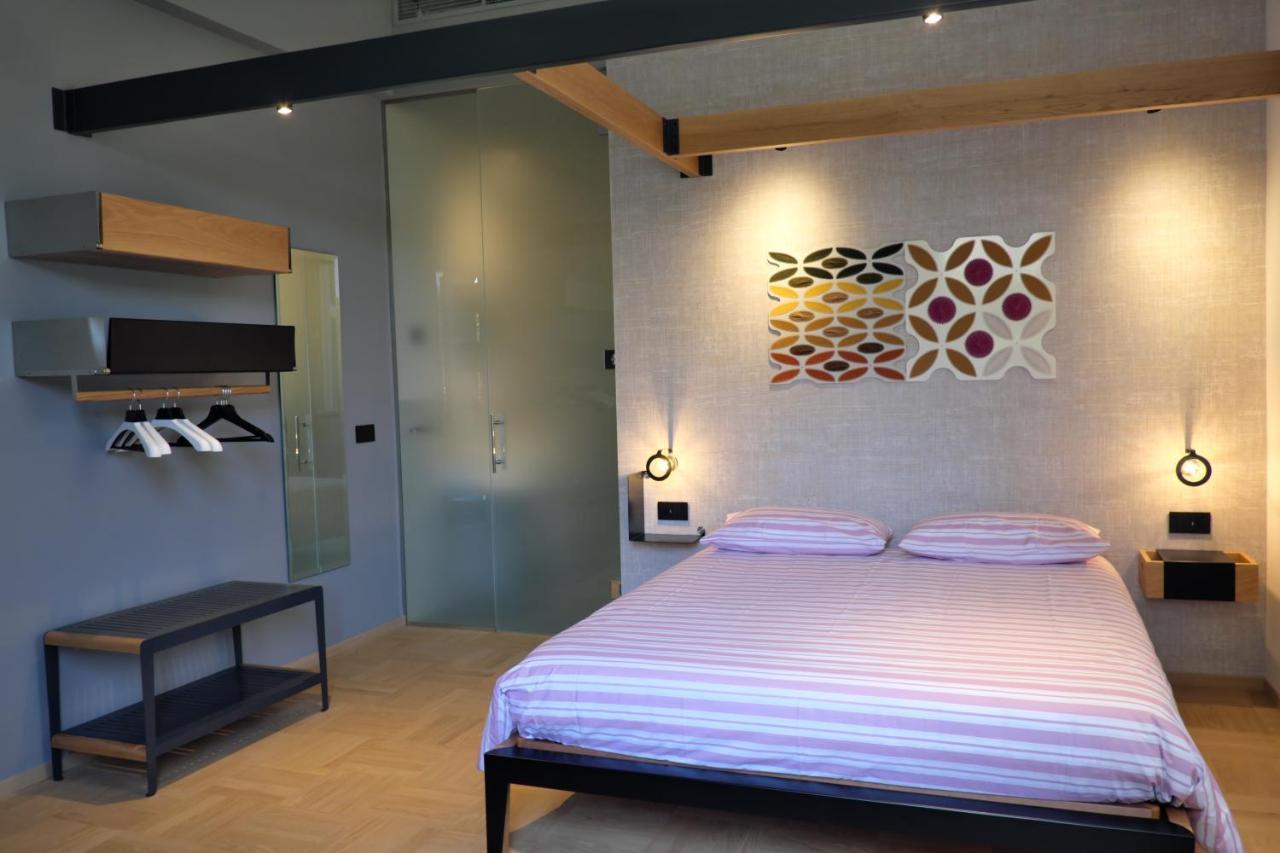 Invento Bnb Unconventional Maison Civitanova Marche Luaran gambar