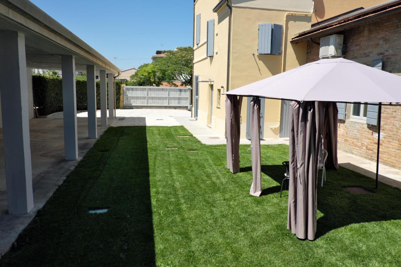 Invento Bnb Unconventional Maison Civitanova Marche Luaran gambar